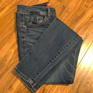 Stretchy Butt-Shaping Skinny Jeans